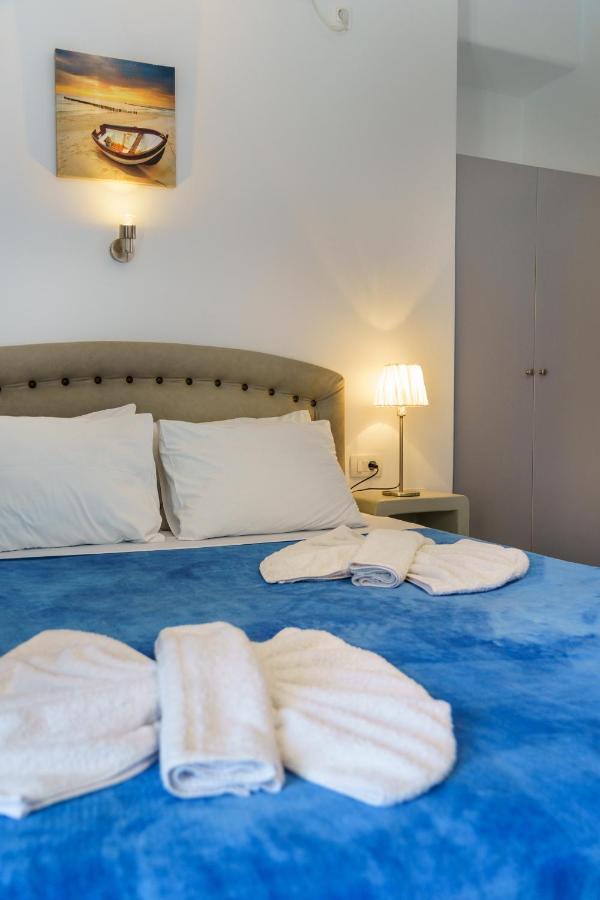 Marousi Suites Períssa Extérieur photo