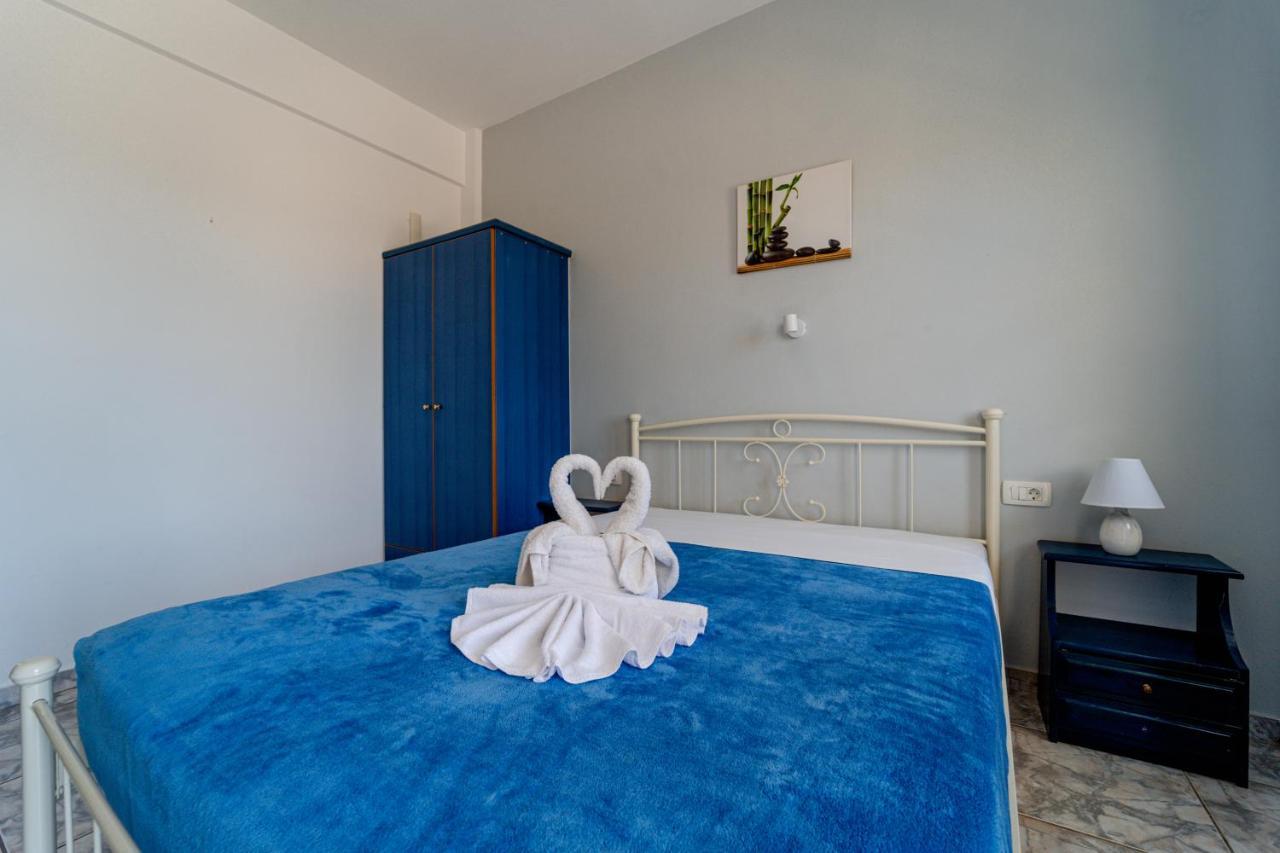 Marousi Suites Períssa Extérieur photo