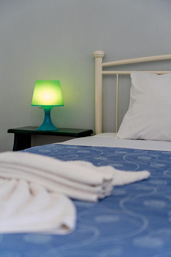 Marousi Suites Períssa Extérieur photo