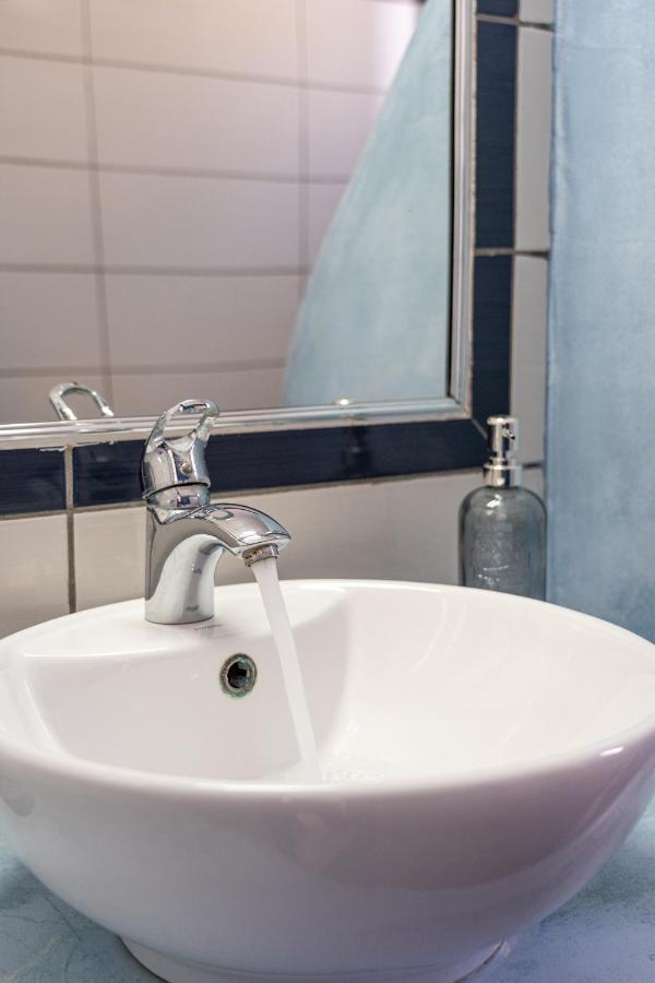Marousi Suites Períssa Extérieur photo